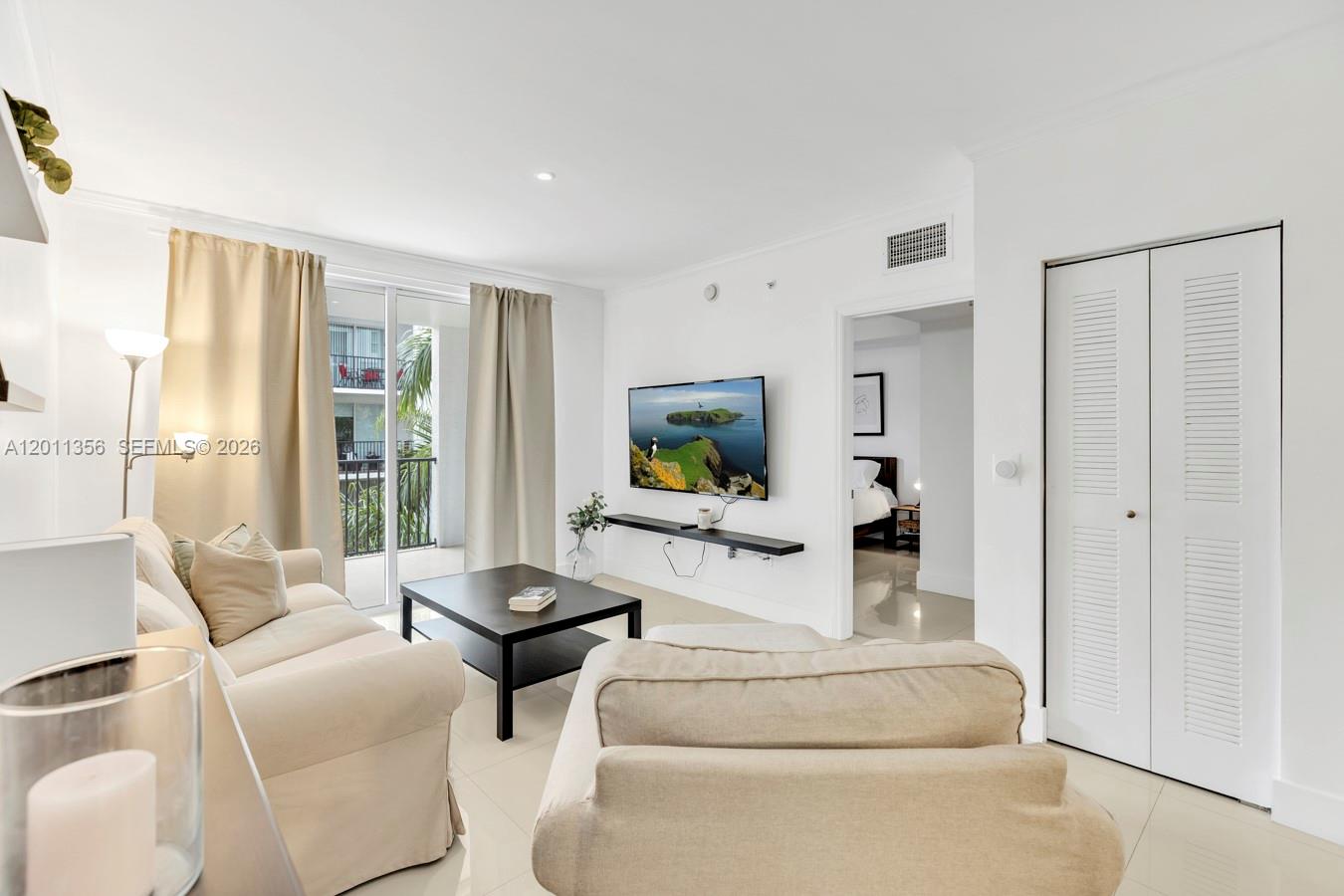 PORTO BELLAGIO CONDO - Residential
