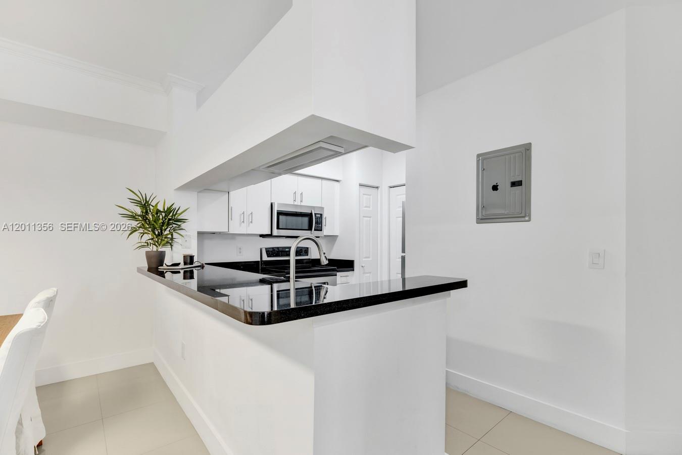 PORTO BELLAGIO CONDO - Residential