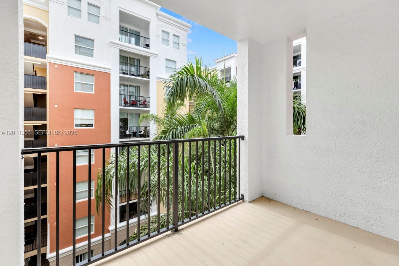 PORTO BELLAGIO CONDO - Residential