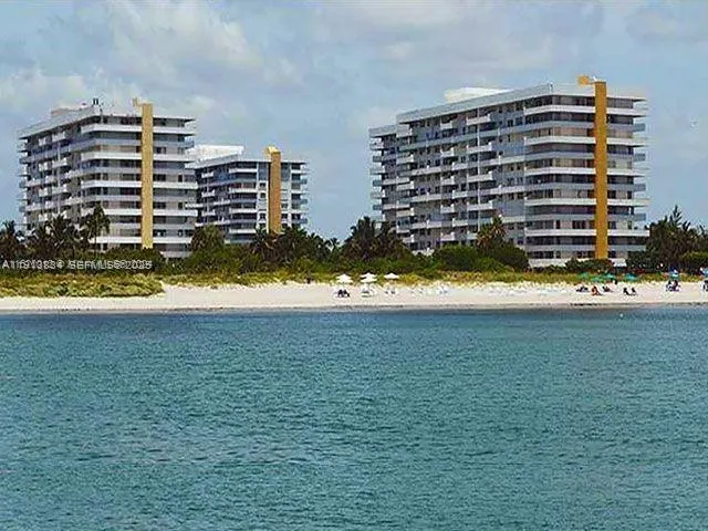 Key Biscayne, Florida 33149, United States, 2 Bedrooms Bedrooms, ,2 BathroomsBathrooms,Residential,Active,243206