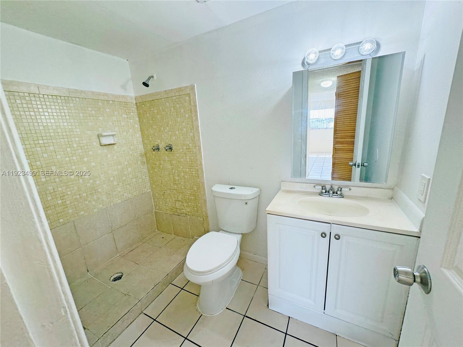 SUNSET HILLS I CONDO - Residential