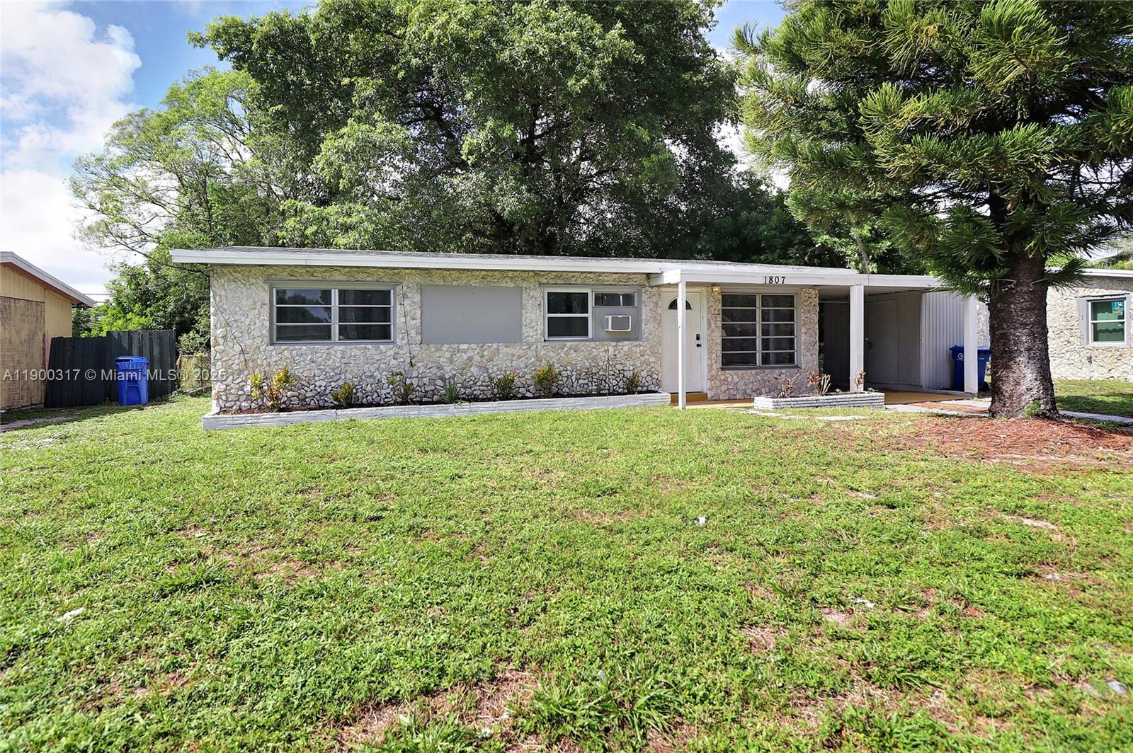 LAUDERDALE MANORS AMEN RE - Residential