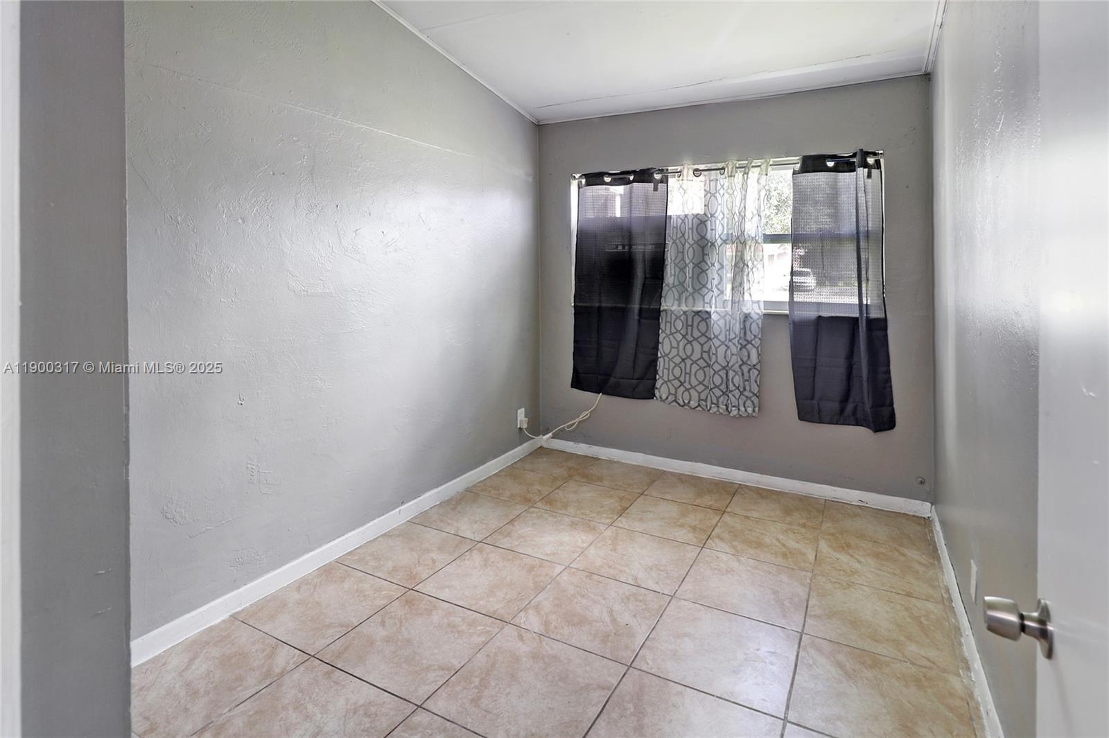 LAUDERDALE MANORS AMEN RE - Residential