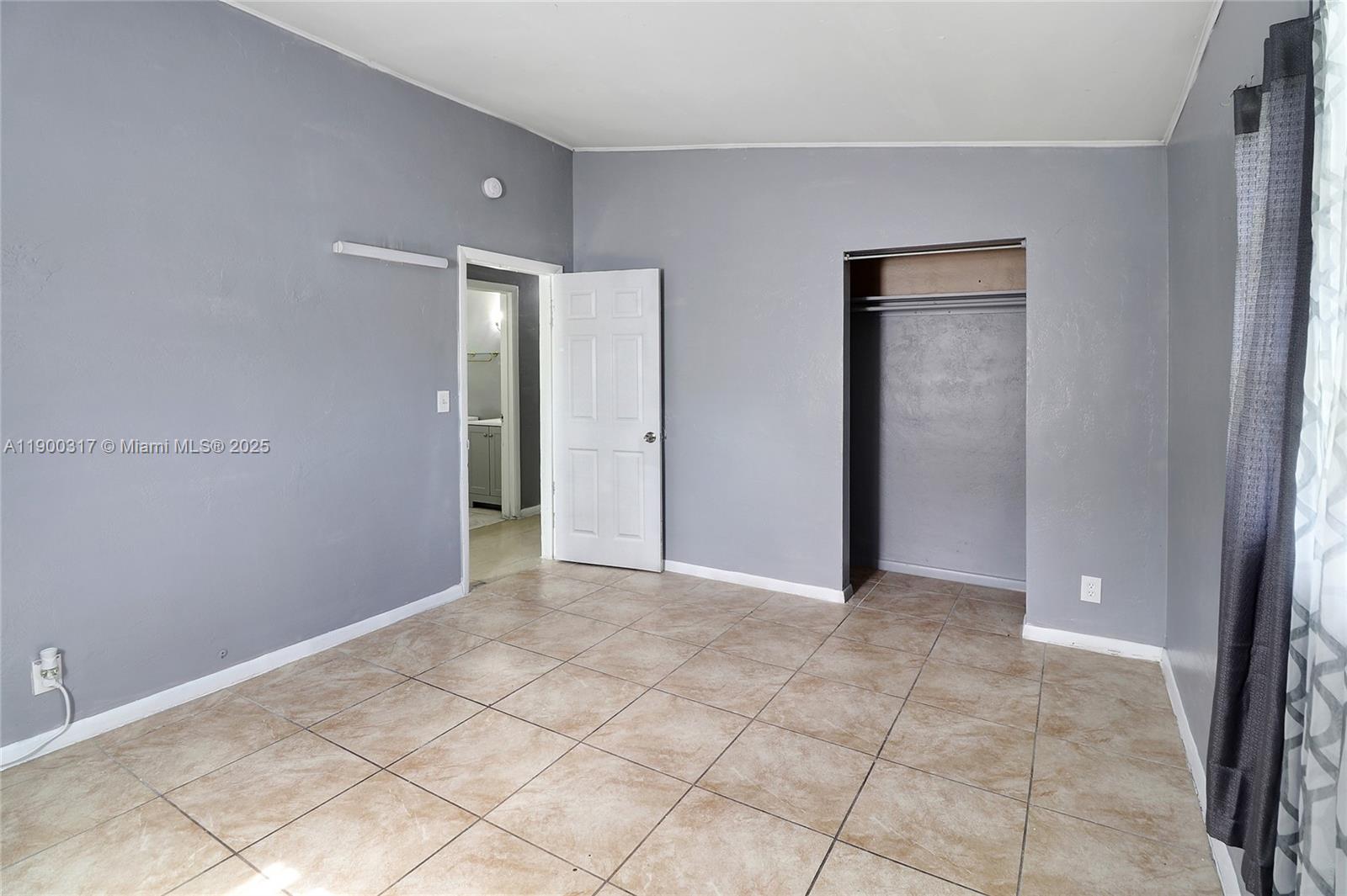 LAUDERDALE MANORS AMEN RE - Residential