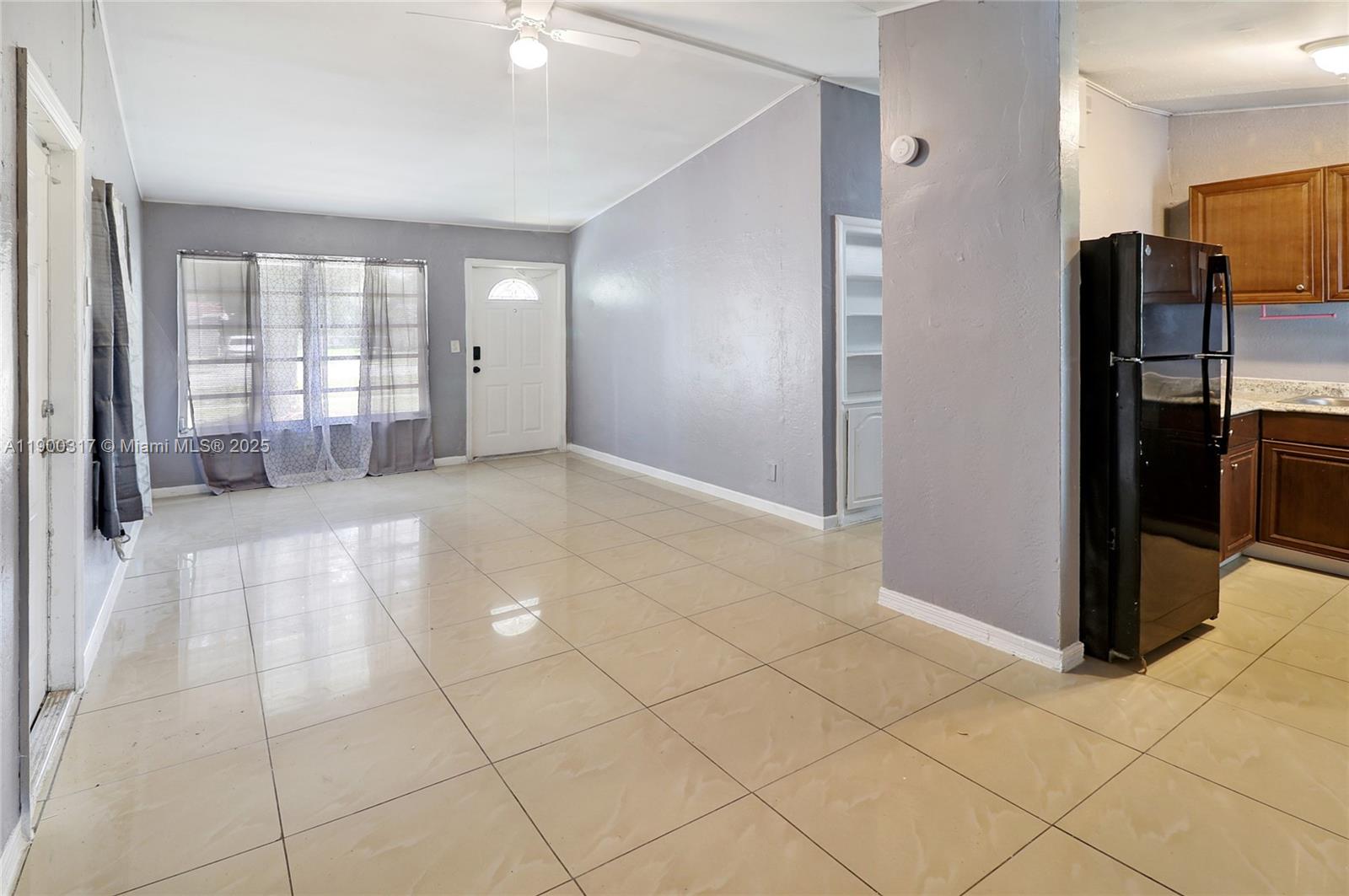 LAUDERDALE MANORS AMEN RE - Residential