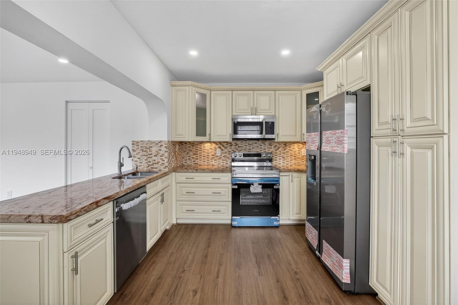 DRIFTWOOD ESTATES NO 10 - Residential