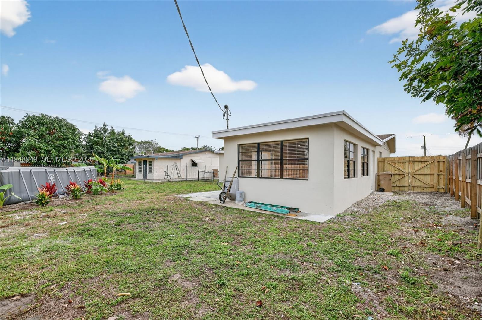 DRIFTWOOD ESTATES NO 10 - Residential