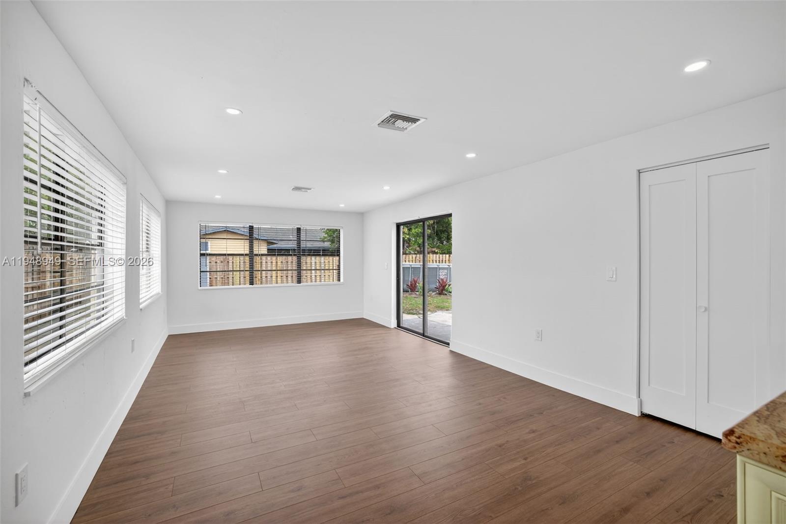 DRIFTWOOD ESTATES NO 10 - Residential