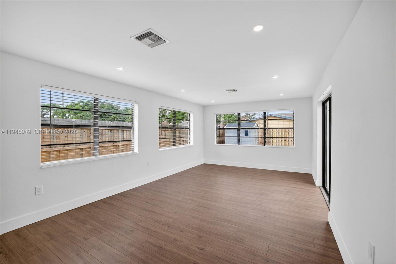 DRIFTWOOD ESTATES NO 10 - Residential