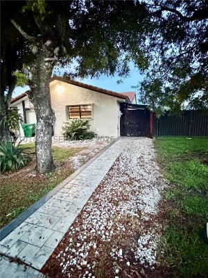 31 NW 133RD PL # B, MIAMI, FL 33182 - Image b1cffe5a4d71cd071d77143ffe801f85/887526756