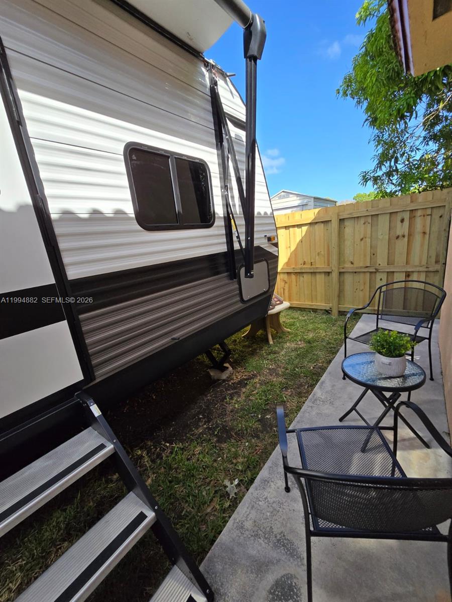 TENNESSEE ESTATES - Residential Lease