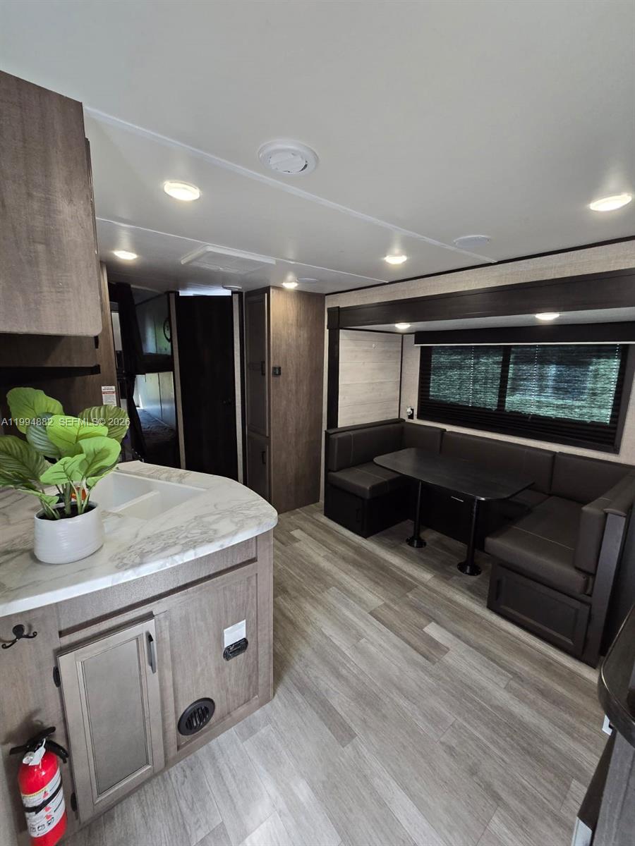 TENNESSEE ESTATES - Residential Lease