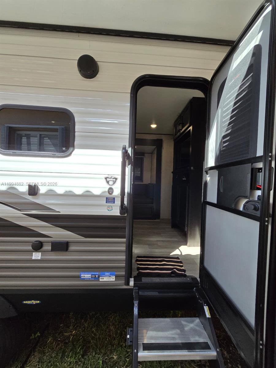 TENNESSEE ESTATES - Residential Lease