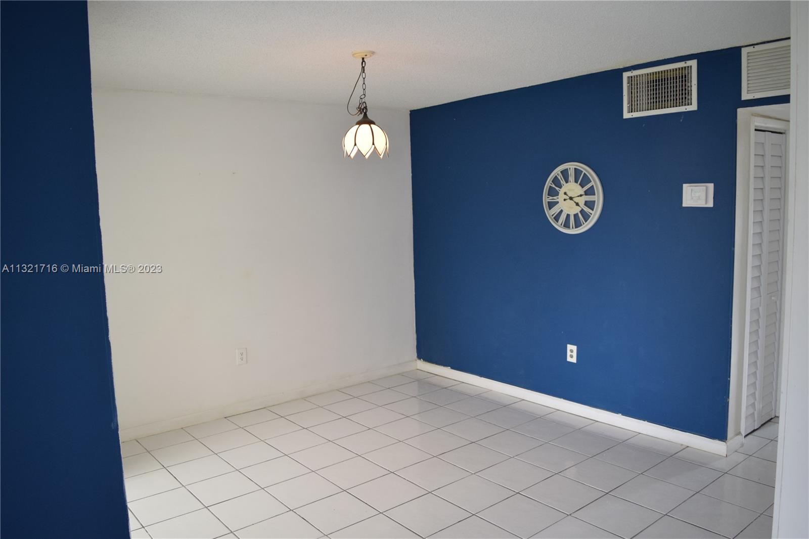Photo 6 of 29 of 20311 NE 2nd Ave 15 condo
