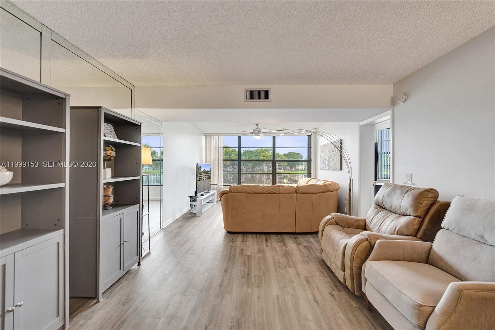 CONDO 13 OF WHITEHALL CON - Residential