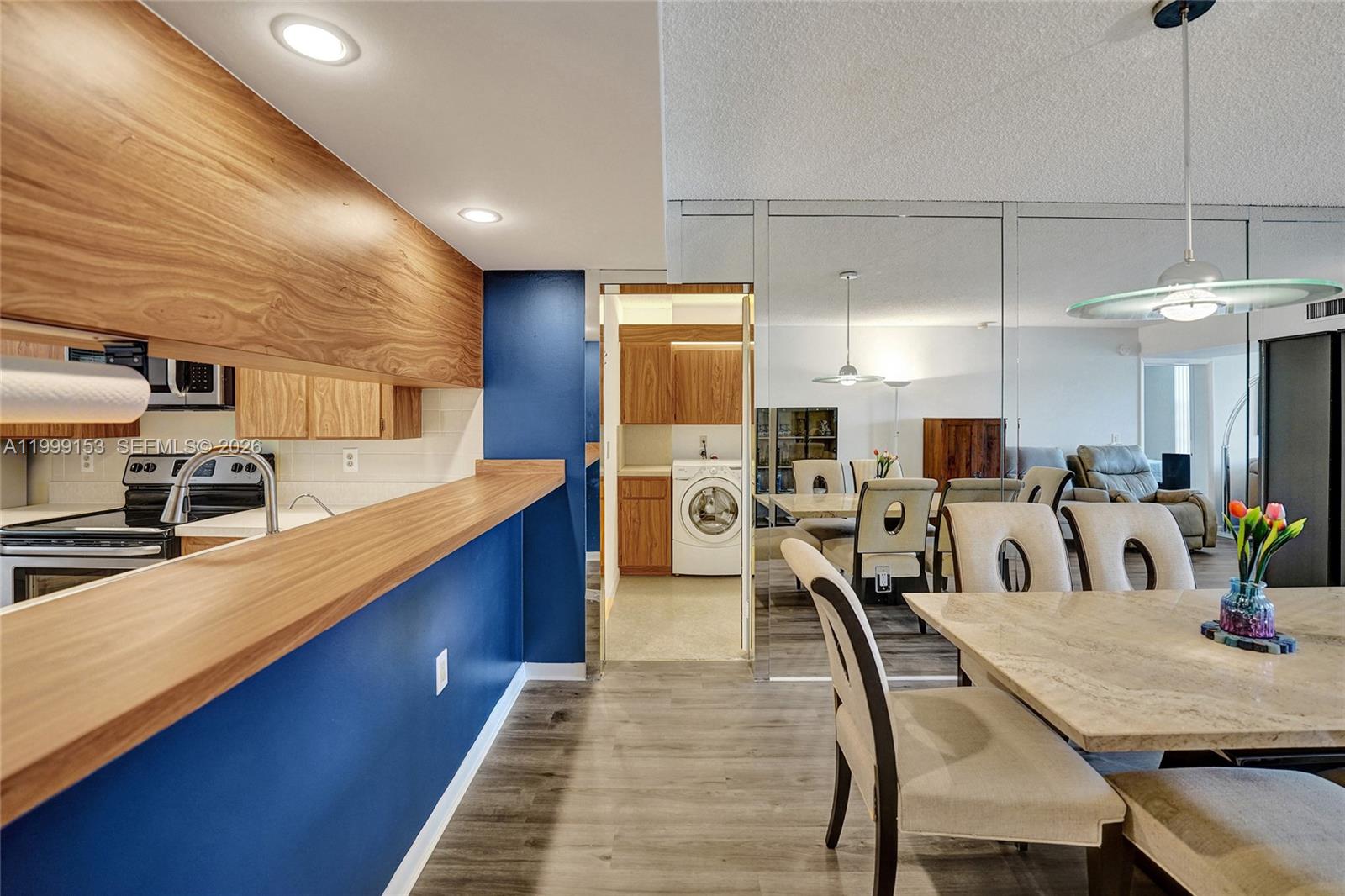 CONDO 13 OF WHITEHALL CON - Residential