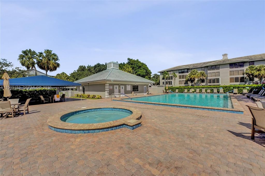 Photo of 1526 Whitehall Dr #206, Davie, FL 33324 (MLS # A11999153)