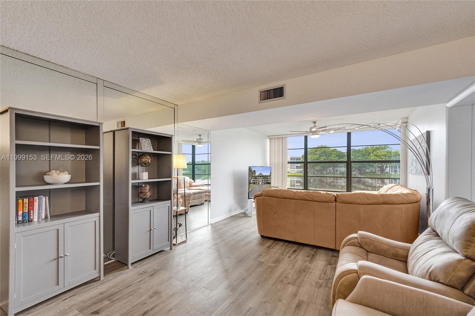 CONDO 13 OF WHITEHALL CON - Residential