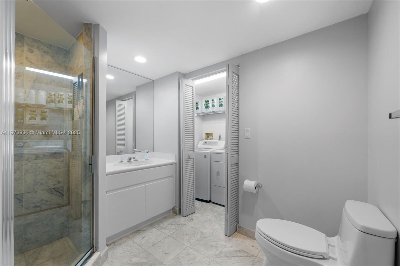 OCEANIA III CONDO - Residential