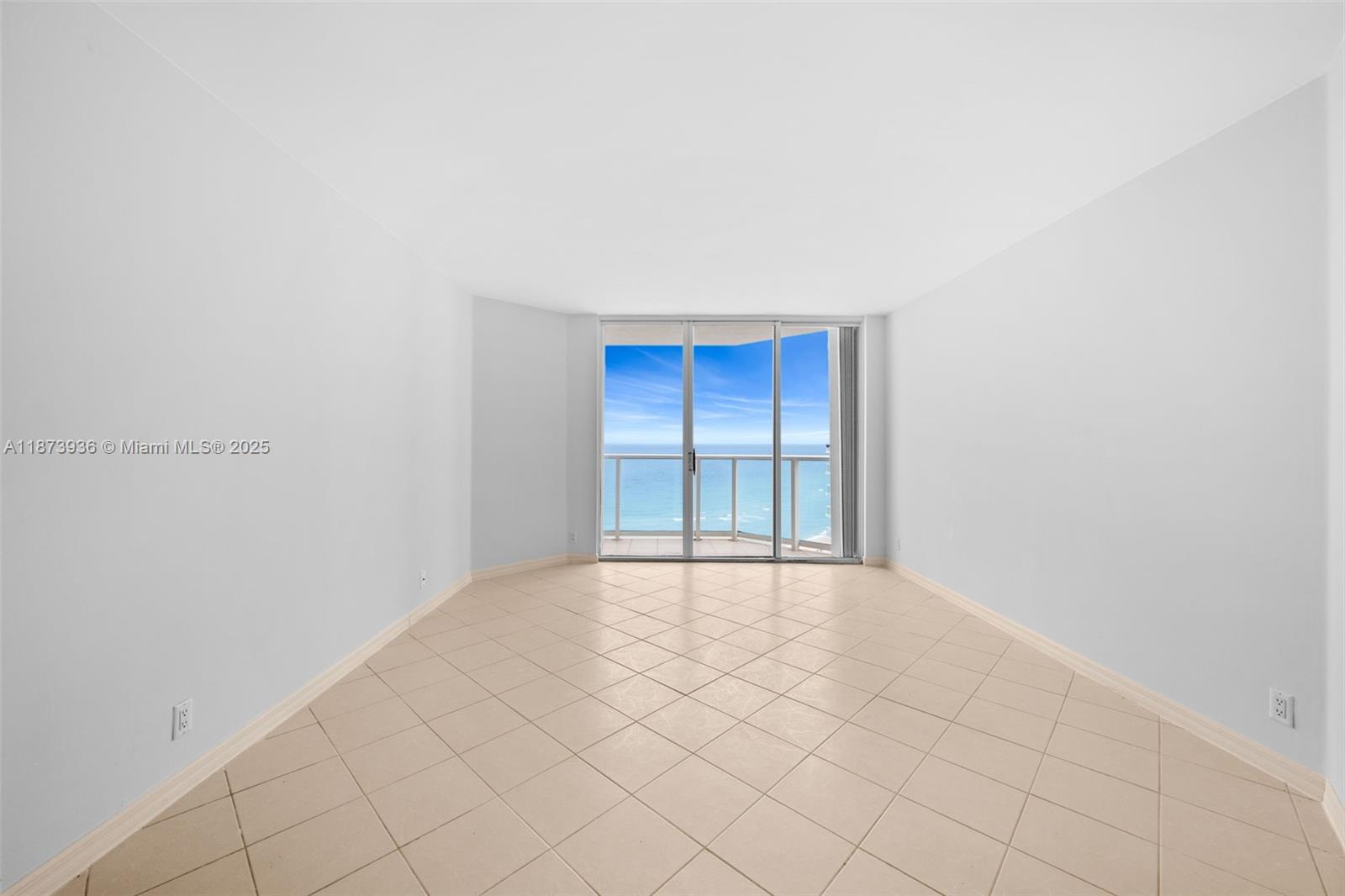 OCEANIA III CONDO - Residential