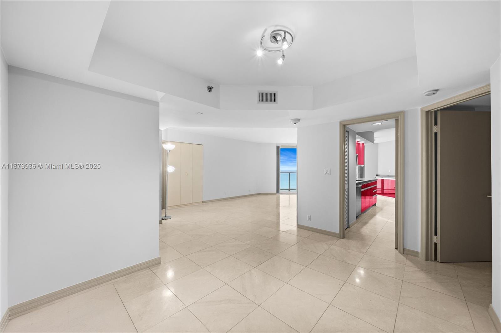 OCEANIA III CONDO - Residential