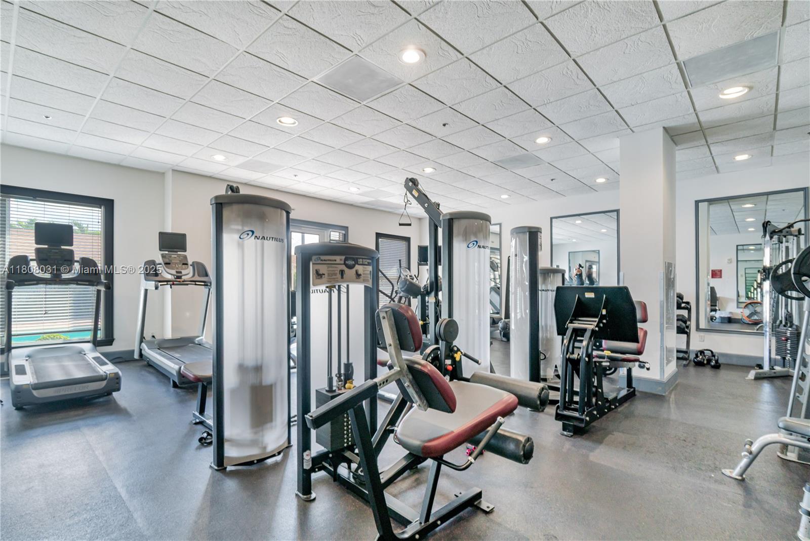 DA VINCI ON DOUGLAS CONDO - Residential