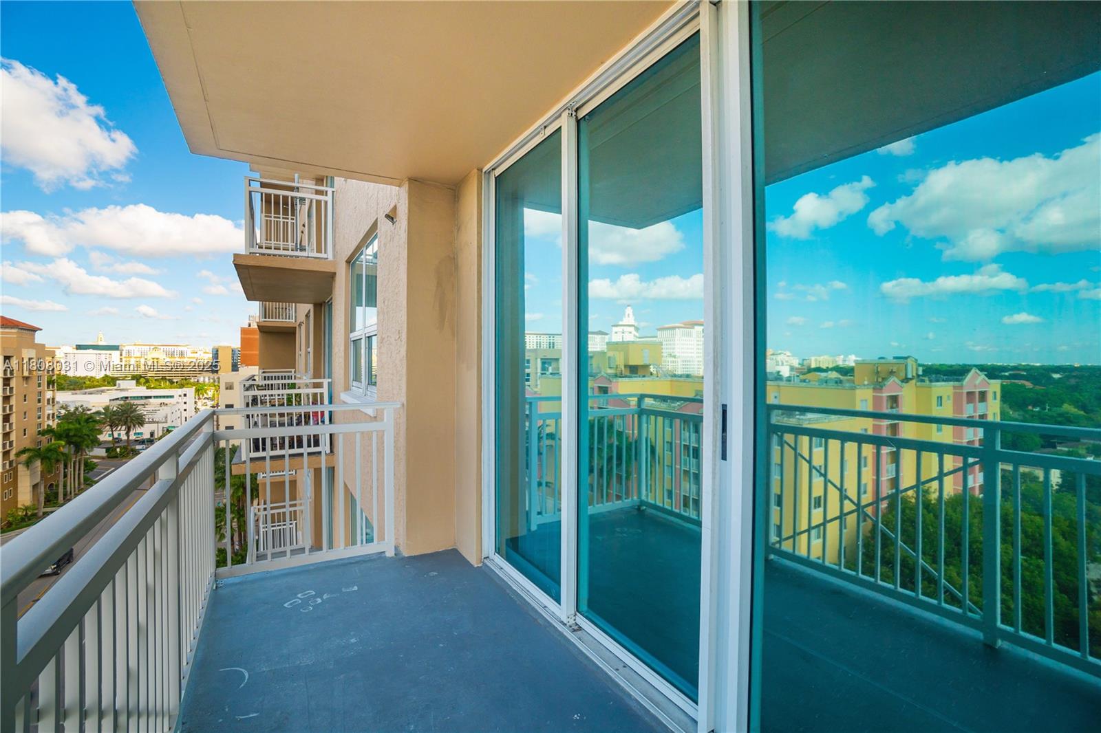 DA VINCI ON DOUGLAS CONDO - Residential