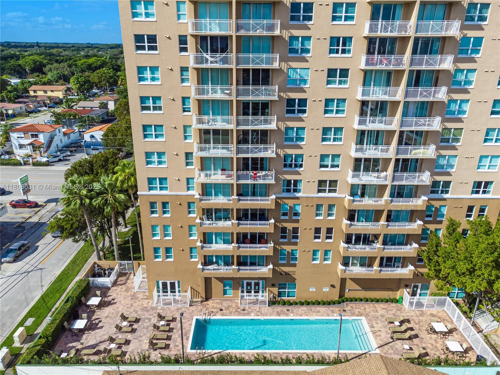 DA VINCI ON DOUGLAS CONDO - Residential