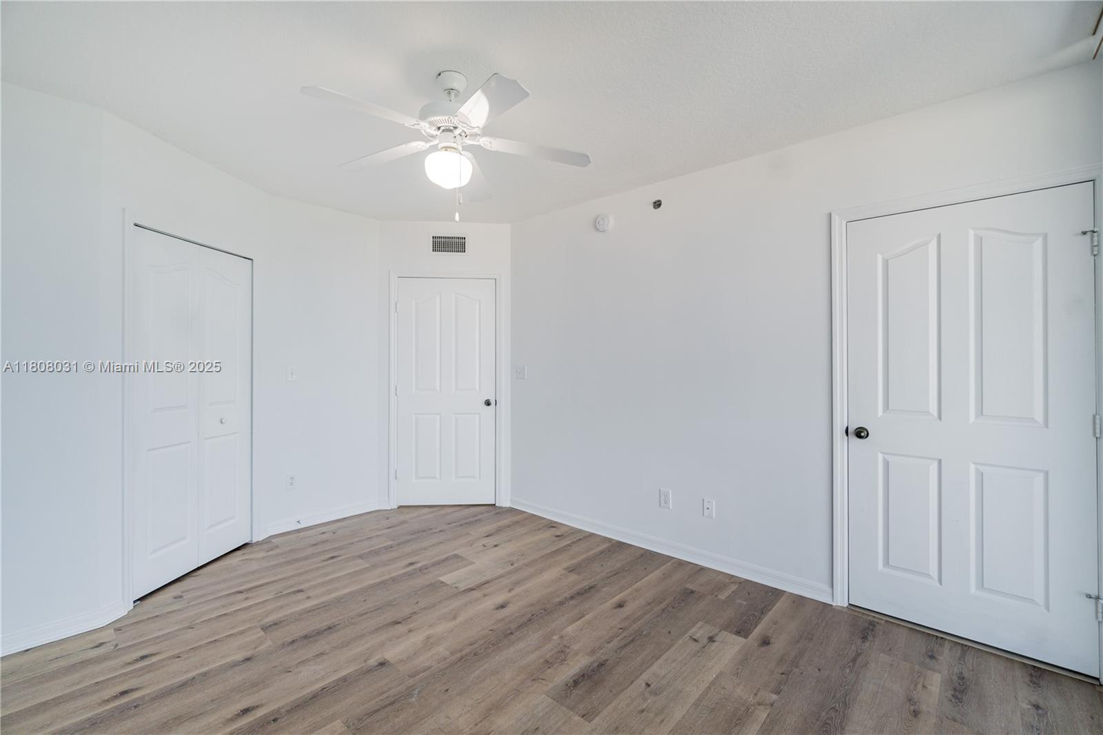 DA VINCI ON DOUGLAS CONDO - Residential