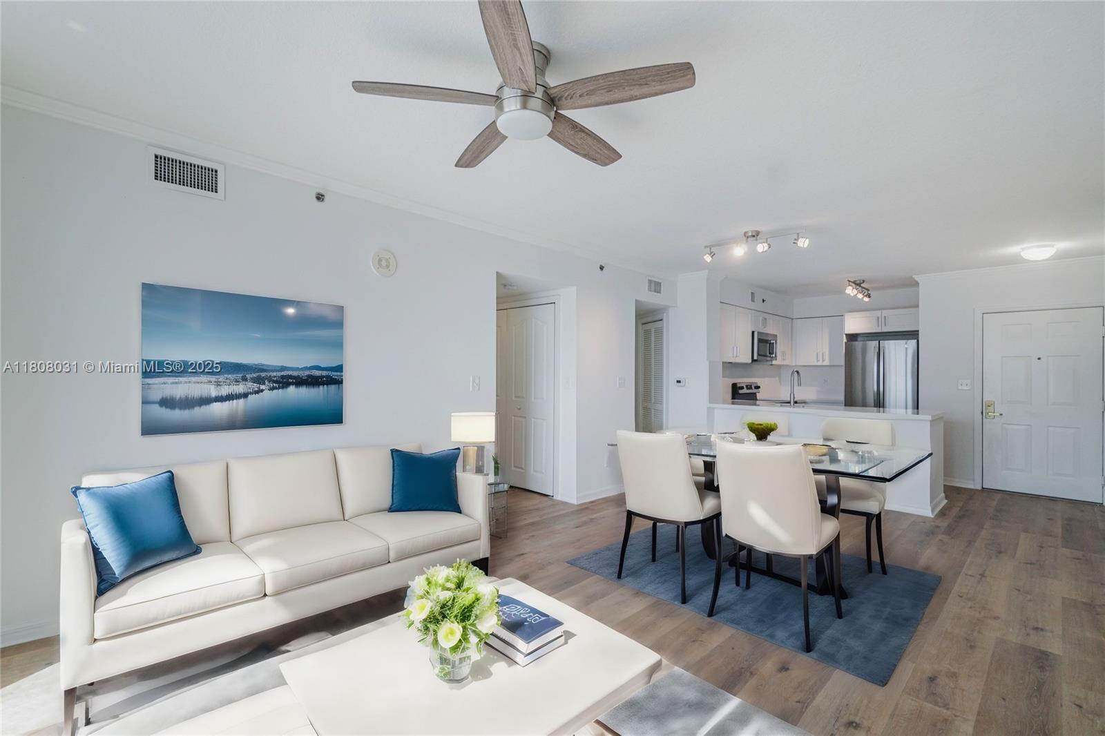 DA VINCI ON DOUGLAS CONDO - Residential