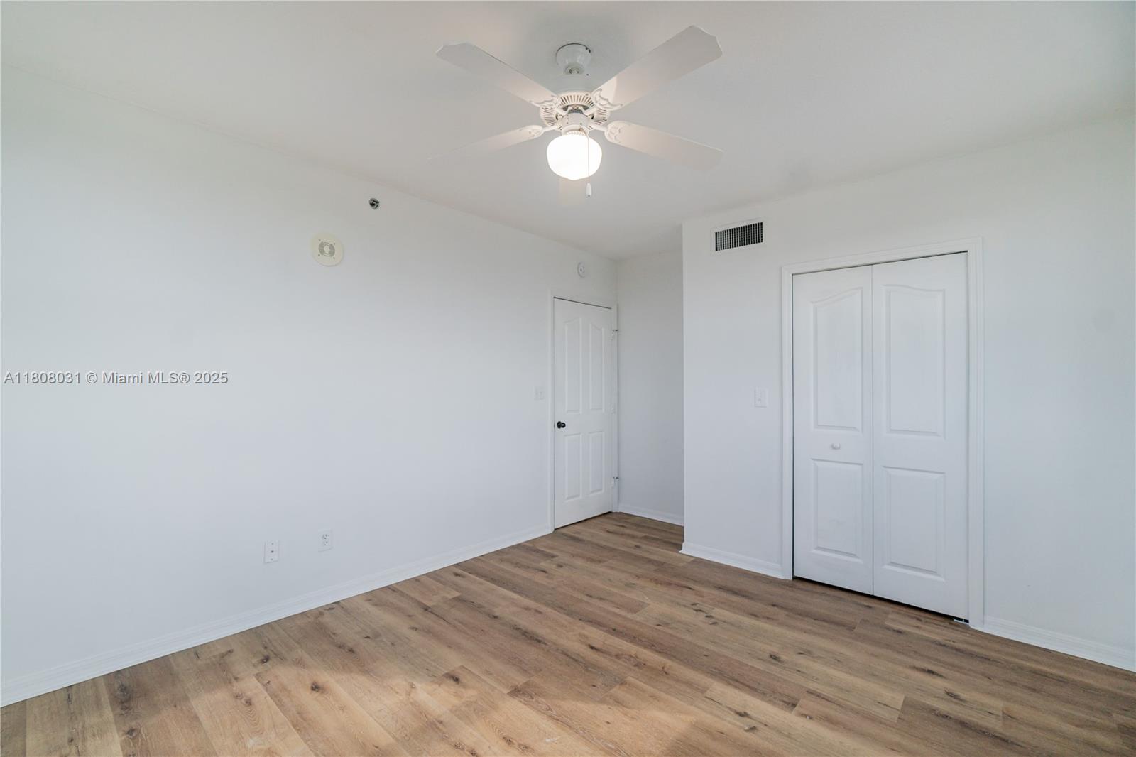DA VINCI ON DOUGLAS CONDO - Residential