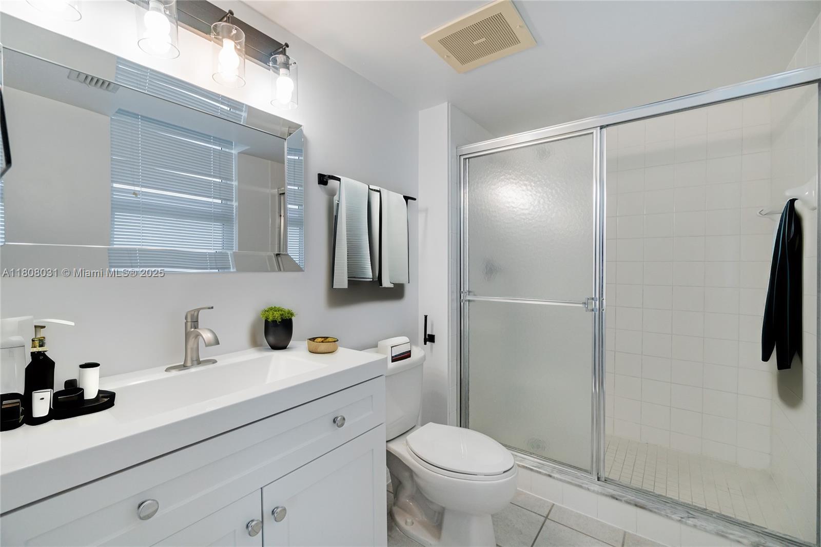 DA VINCI ON DOUGLAS CONDO - Residential