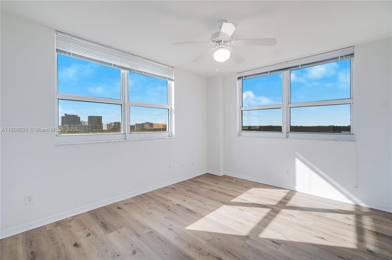 DA VINCI ON DOUGLAS CONDO - Residential