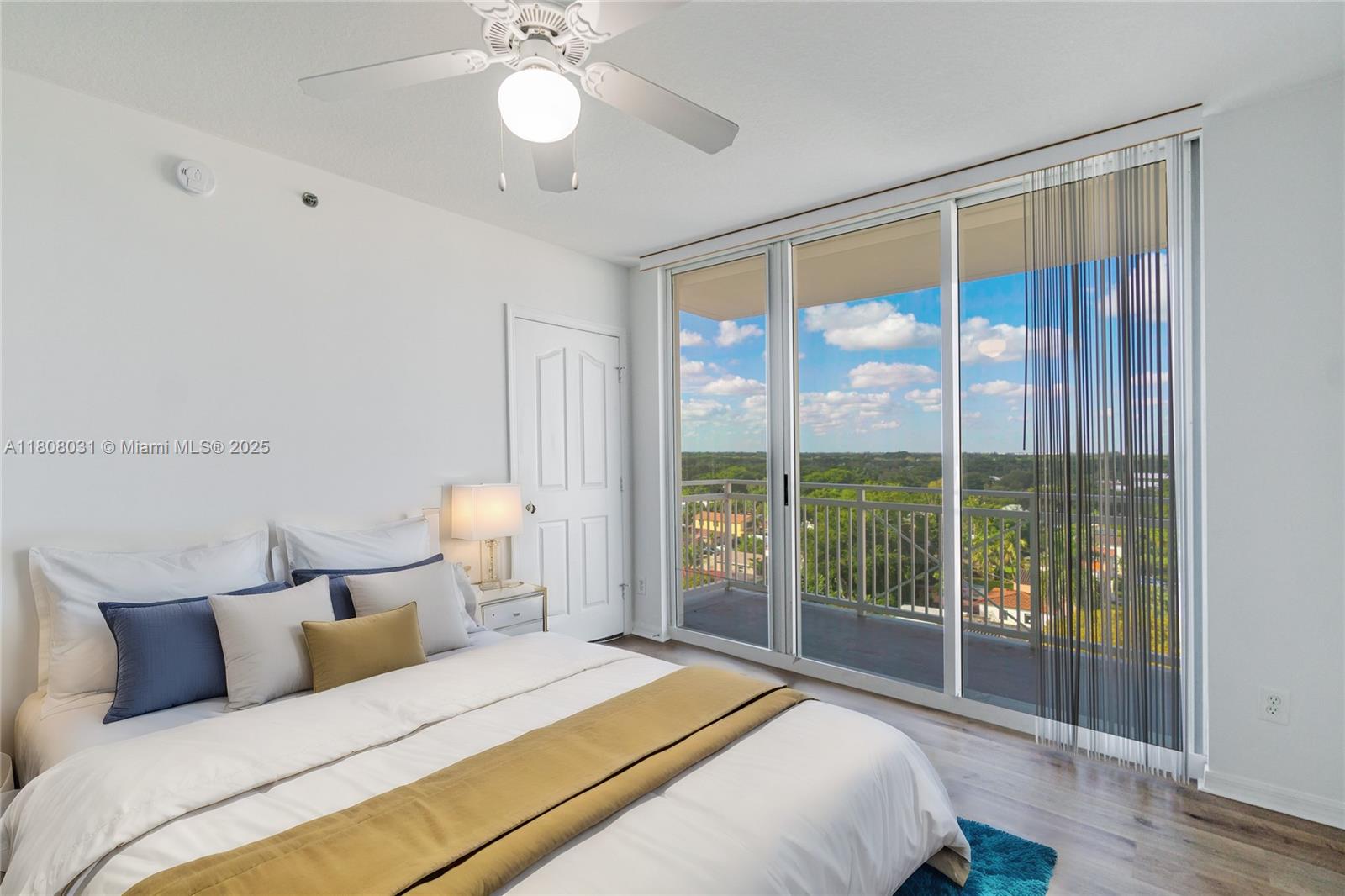 DA VINCI ON DOUGLAS CONDO - Residential