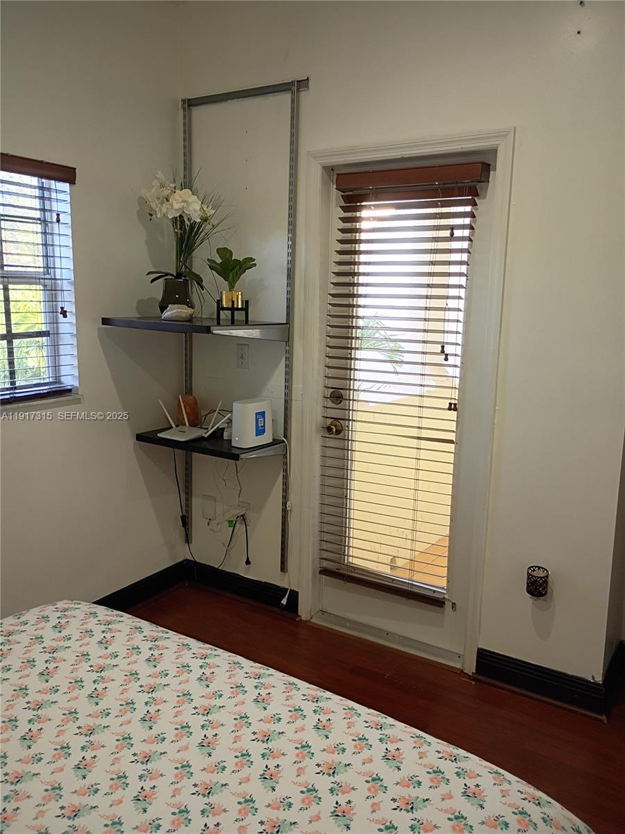 TWIN LAKE SHORES CENTRAL - Residential Lease