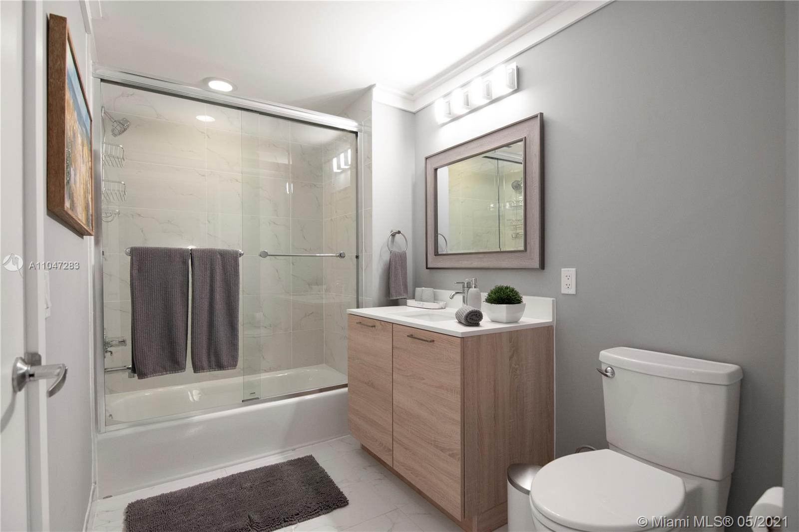 THE HARBOUR NORTH CONDO - Residential