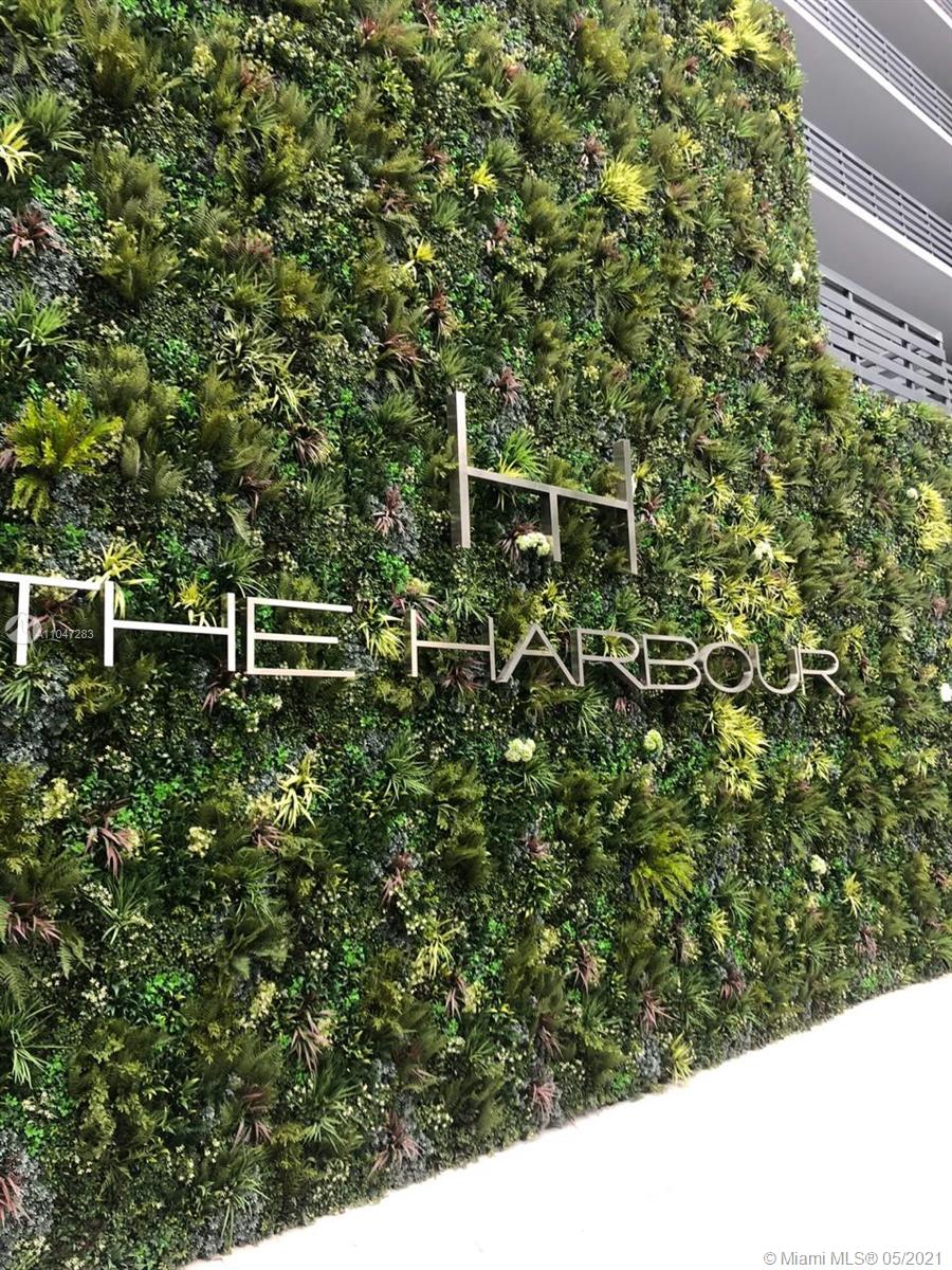 THE HARBOUR NORTH CONDO - Residential