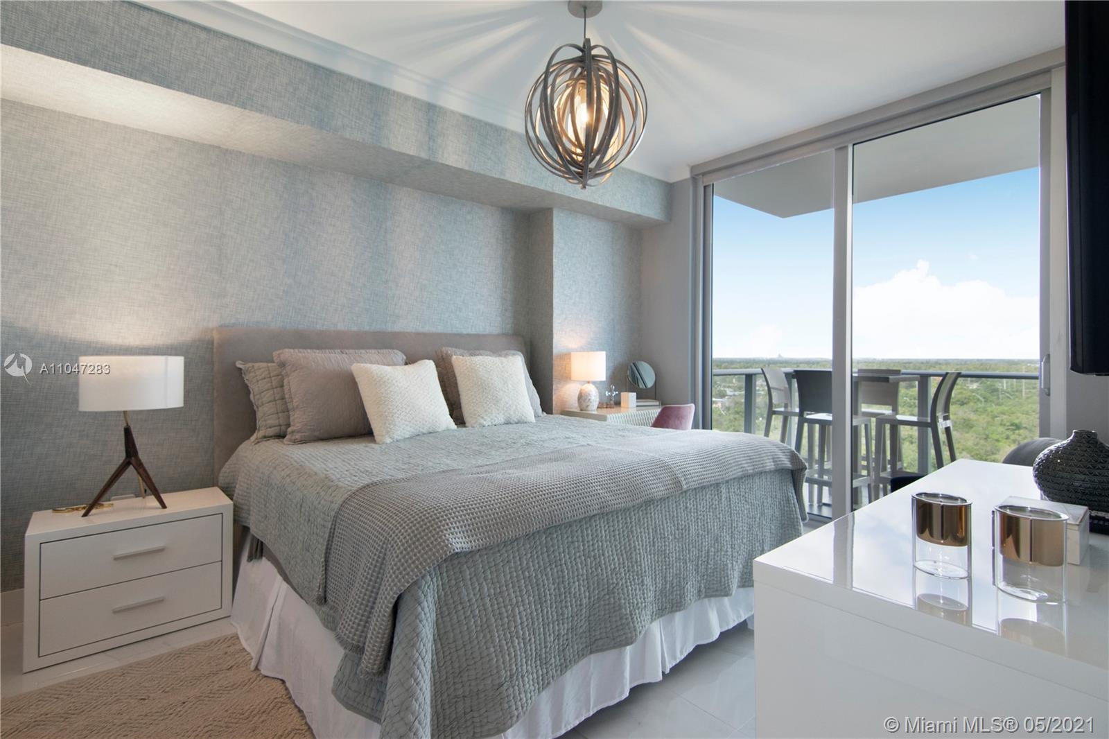 THE HARBOUR NORTH CONDO - Residential
