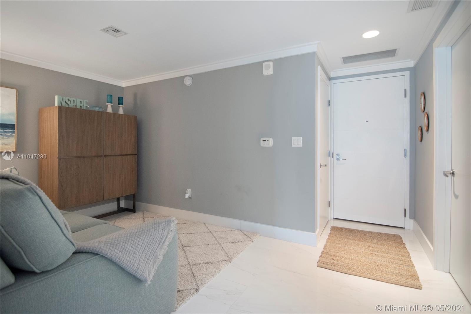 THE HARBOUR NORTH CONDO - Residential