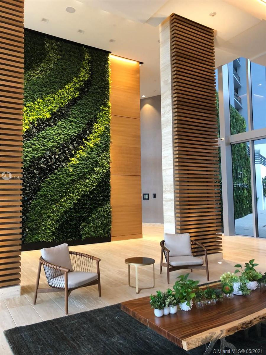 THE HARBOUR NORTH CONDO - Residential