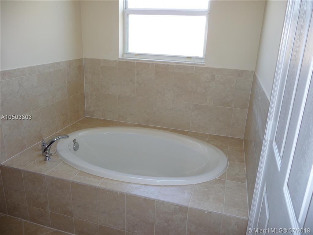 MIRAGE AT ISLAND AT OASIS - Residential Lease