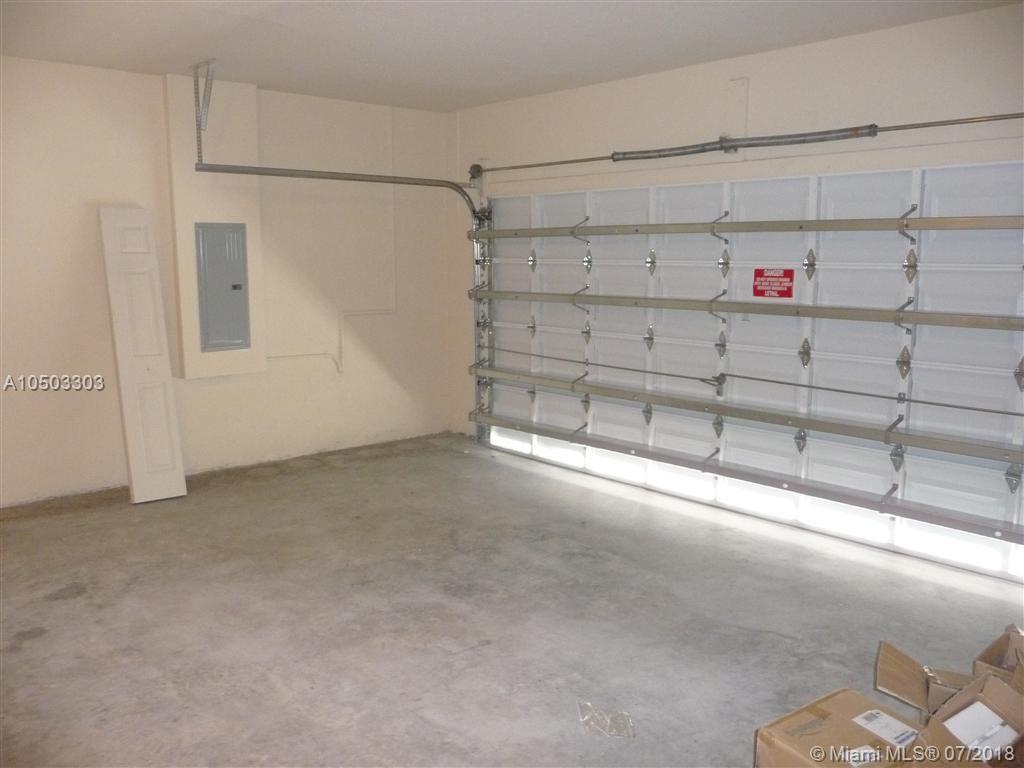 MIRAGE AT ISLAND AT OASIS - Residential Lease