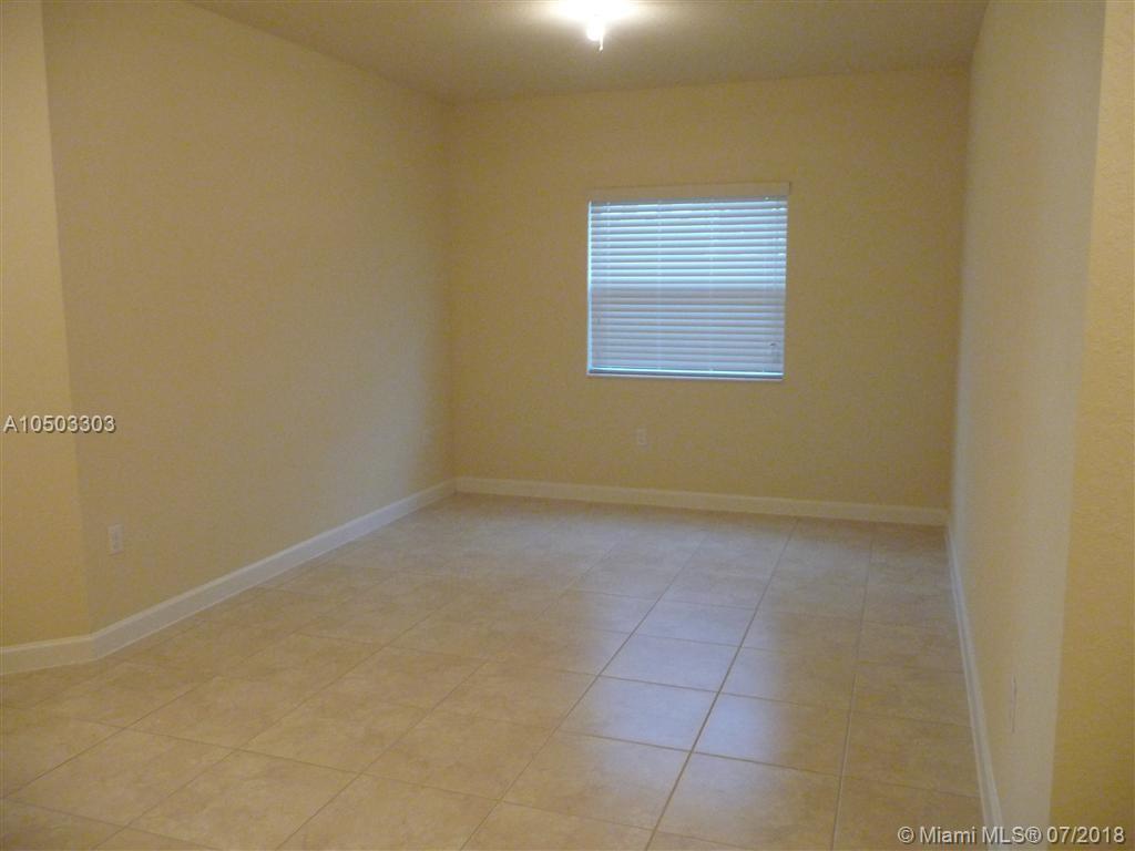 MIRAGE AT ISLAND AT OASIS - Residential Lease