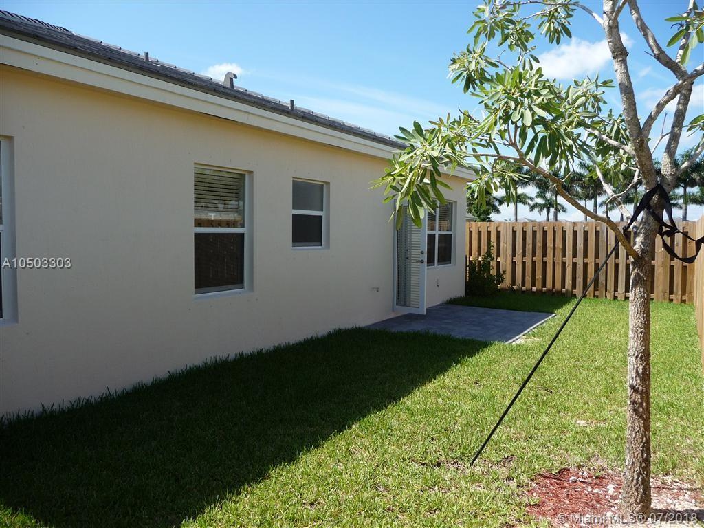 MIRAGE AT ISLAND AT OASIS - Residential Lease