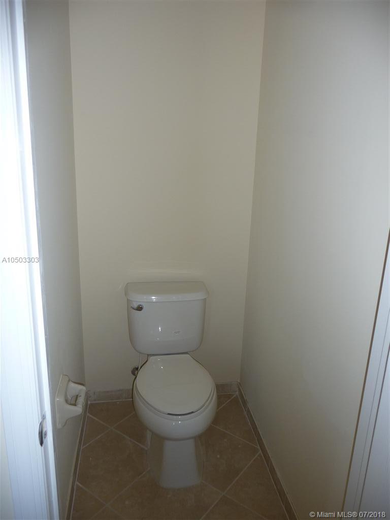 MIRAGE AT ISLAND AT OASIS - Residential Lease