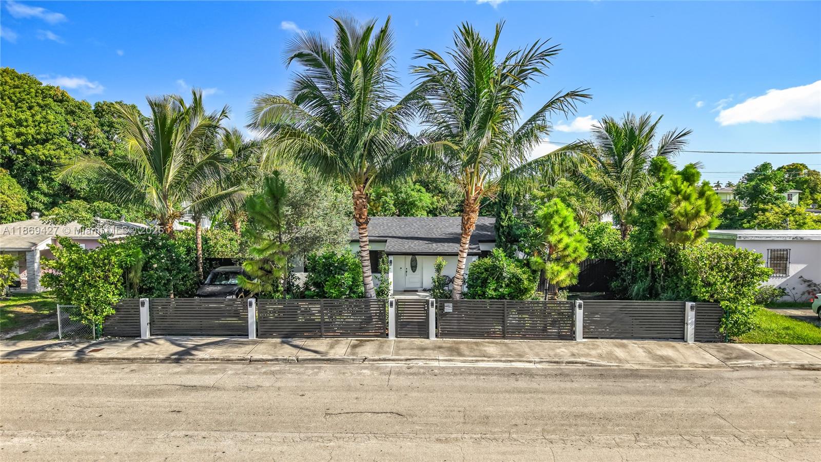 Beautiful Remodeled Home in Miami
Located at 10045 SW 172 ST, this charming house has been recently remodeled and is move-in ready — perfect for first-time homebuyers.
Key Features:
Brand-new roof for long-term peace of mind.
Impact windows and doors for safety and energy efficiency.
Electric fence providing extra privacy and security.
Modern design with updated finishes that make every space welcoming.
Beautiful insulated terrace ideal for enjoying the backyard year-round
Its great location makes it an excellent opportunity for anyone looking for comfort, security, and style all in one place.
Ideal for families ready to take the first step into their dream home.