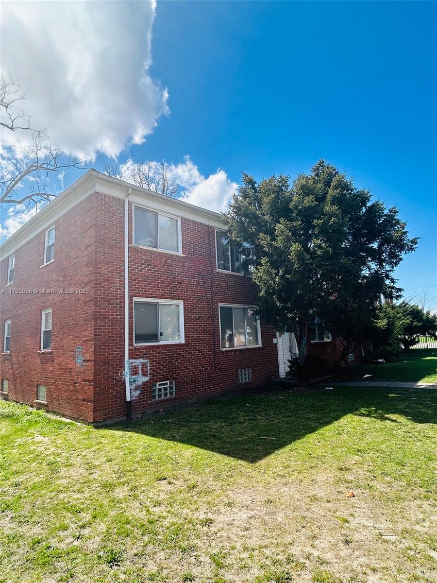 2255 Webb