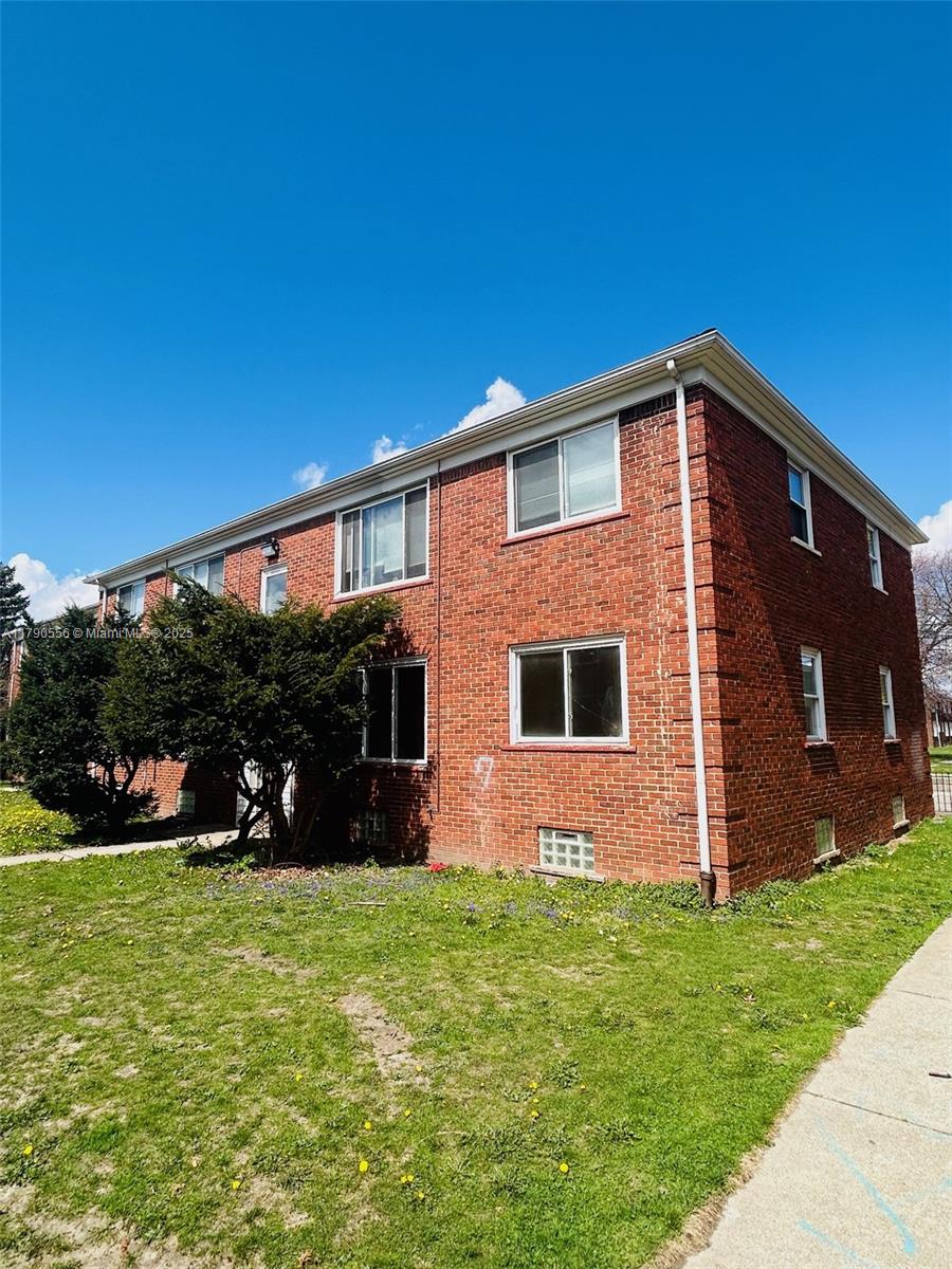 2255 Webb