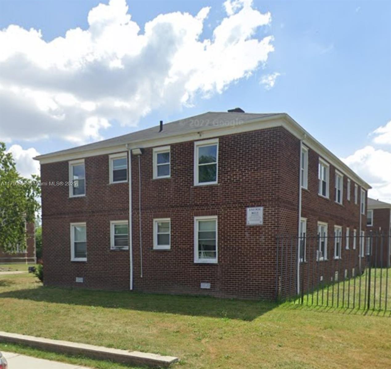 2255 Webb