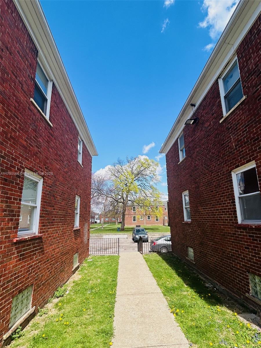 2255 Webb